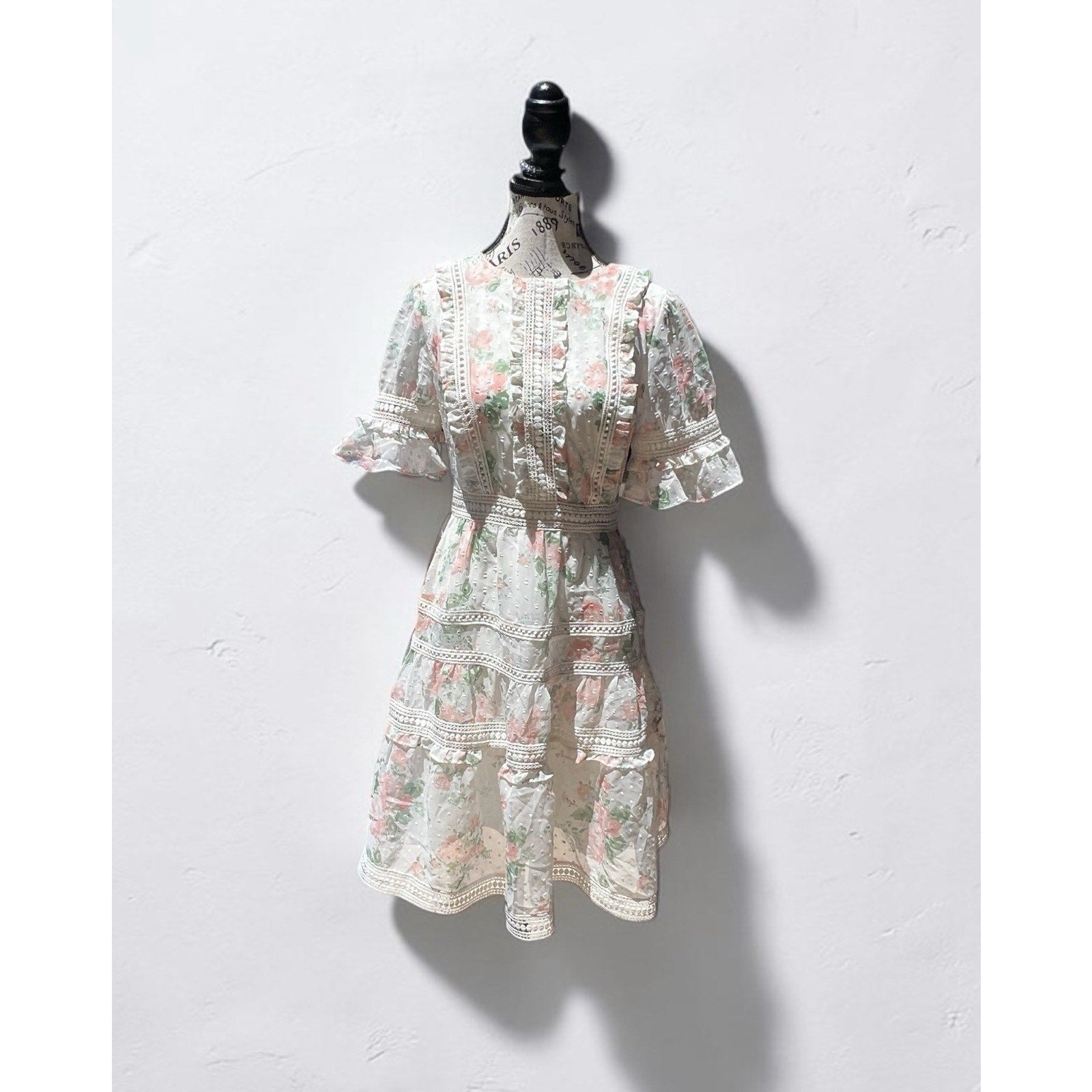 Rachel Parcell mini dress features a pink and green floral print Size XS New