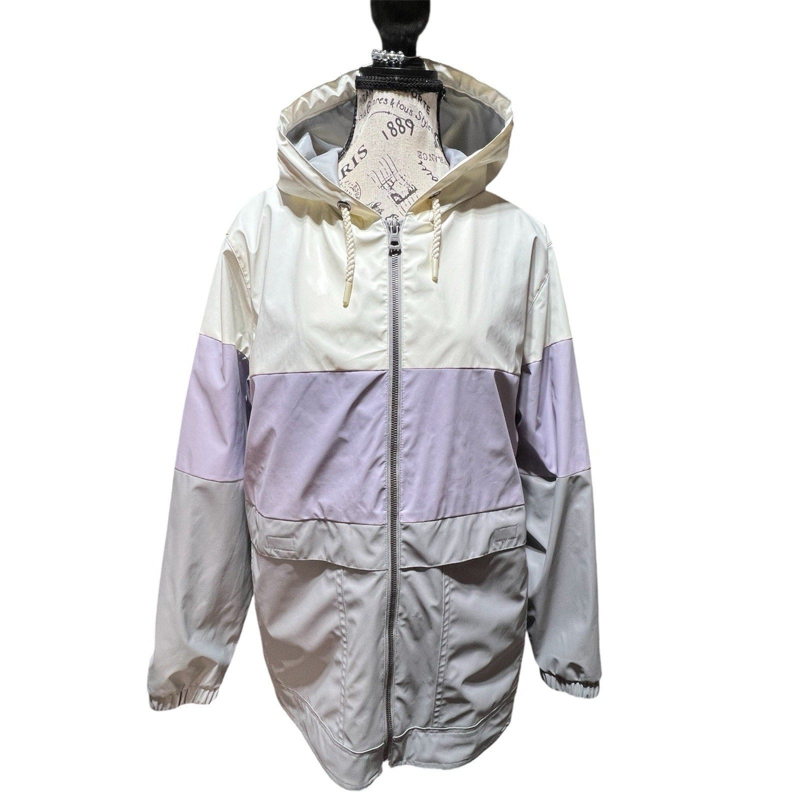 Weatherproof Vintage Lavender, Gray And White Rain Jacket Women’s Size M
