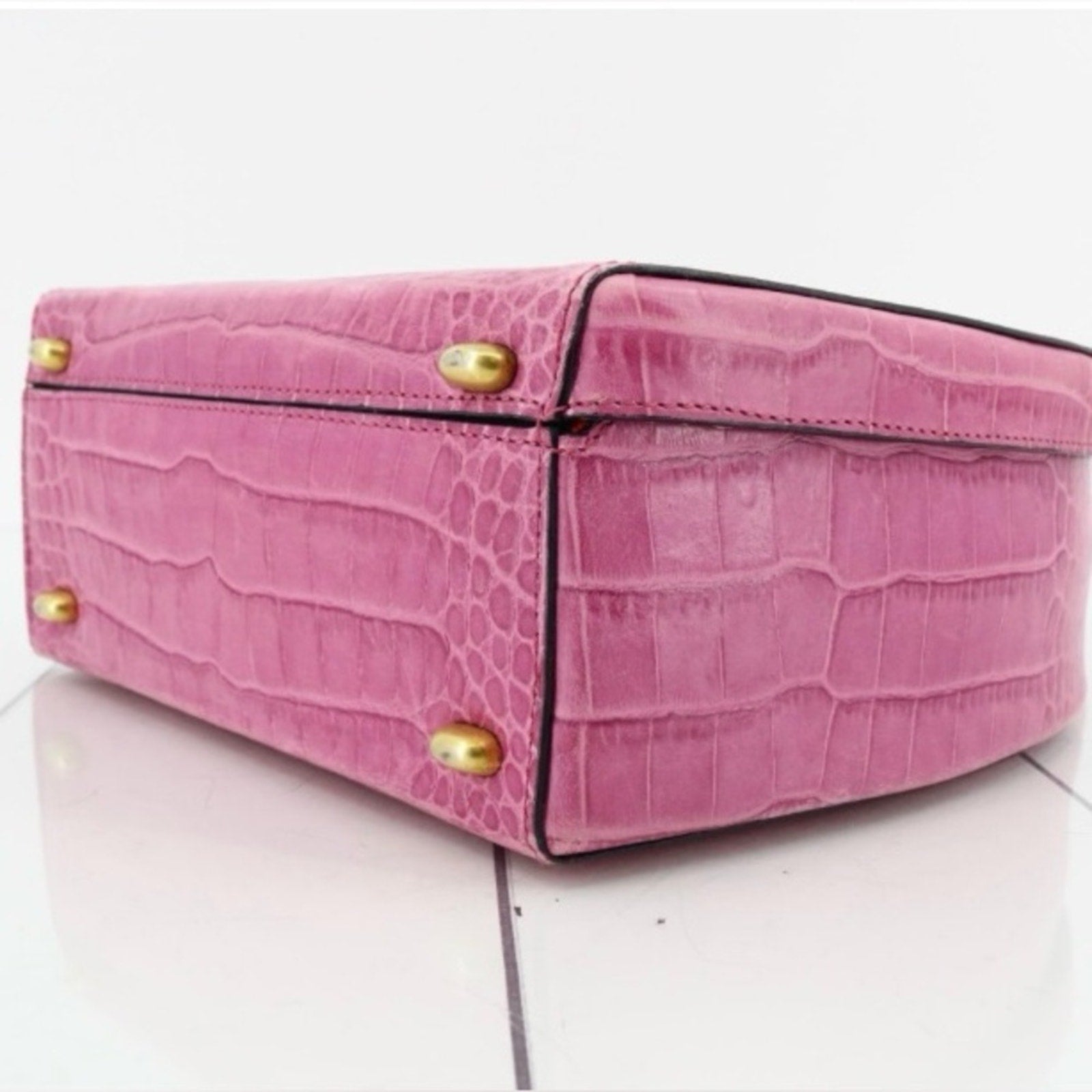 Celine Pink Crocodile-Embossed Women's Hand bag