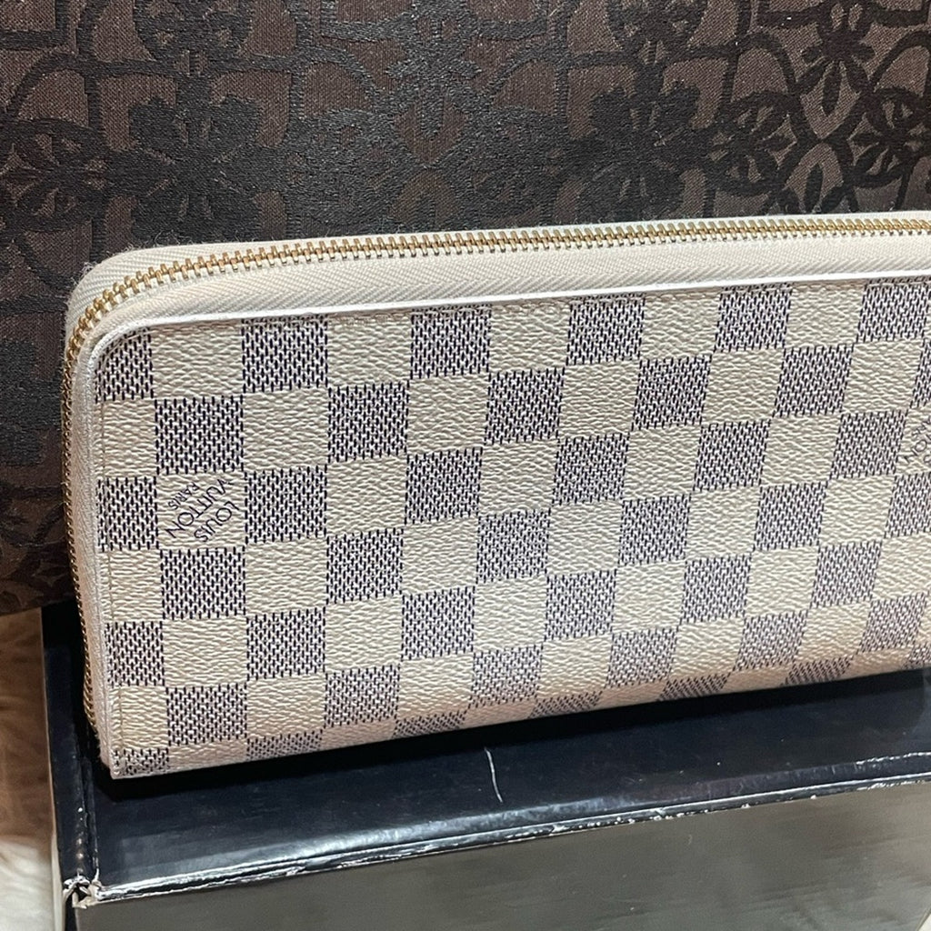Louis Vuitton Azure large Organizer Wallet Full zip. Comes with a COA