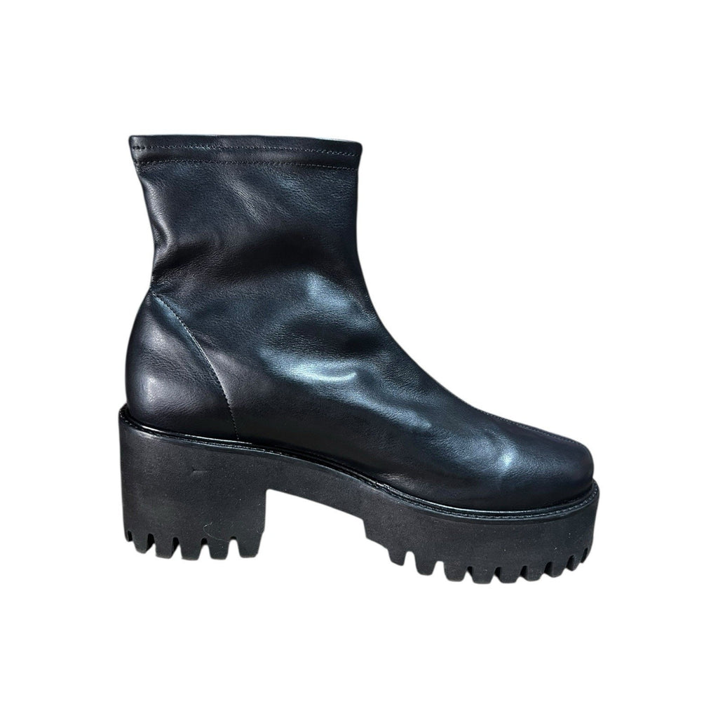 Frame Le Croyden style, featuring a leather upper and a chunky lug sole EU 38.5