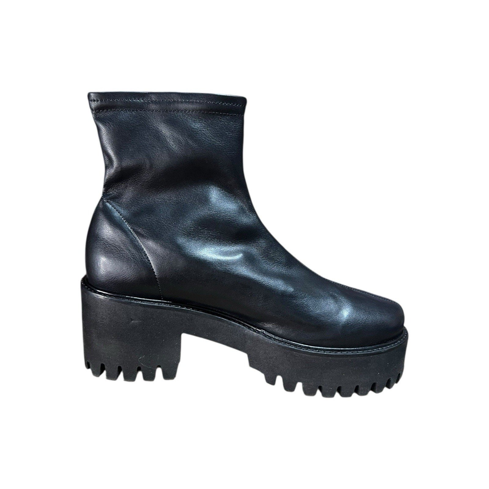 Frame Le Croyden style, featuring a leather upper and a chunky lug sole EU 38.5