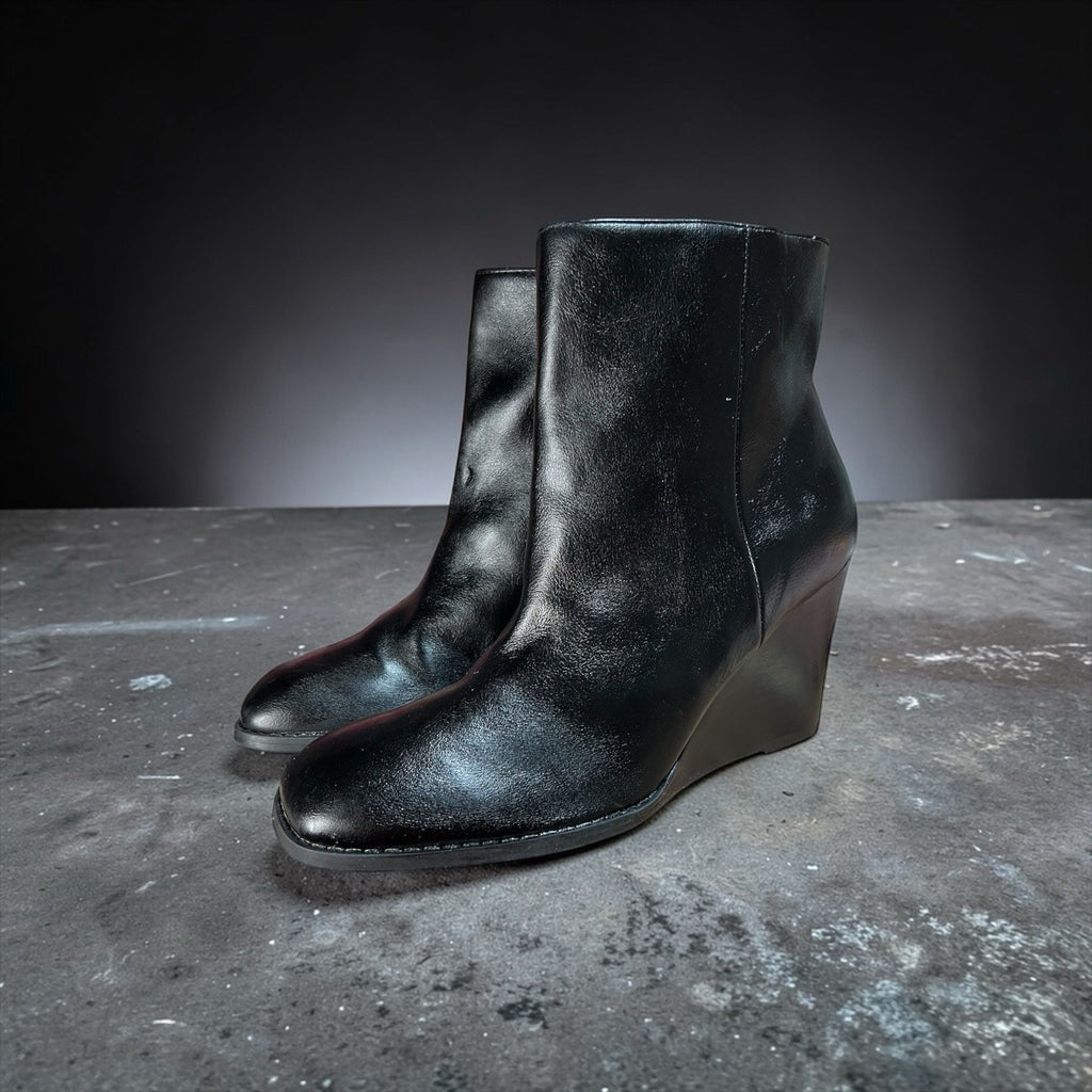 Dolce Vita Rupart Wedge Heel Black Ankle Boots Women’s Size 9