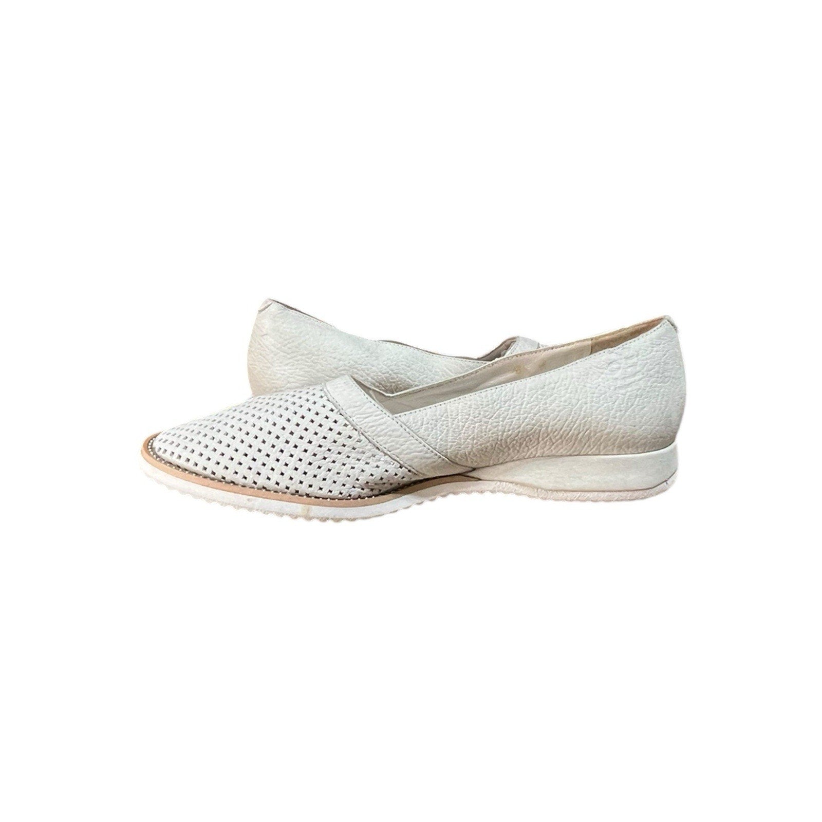 Amalfi by Rangoni Ermete skimmer flats in a perforated Ghiaccio Bantus 8.5 M