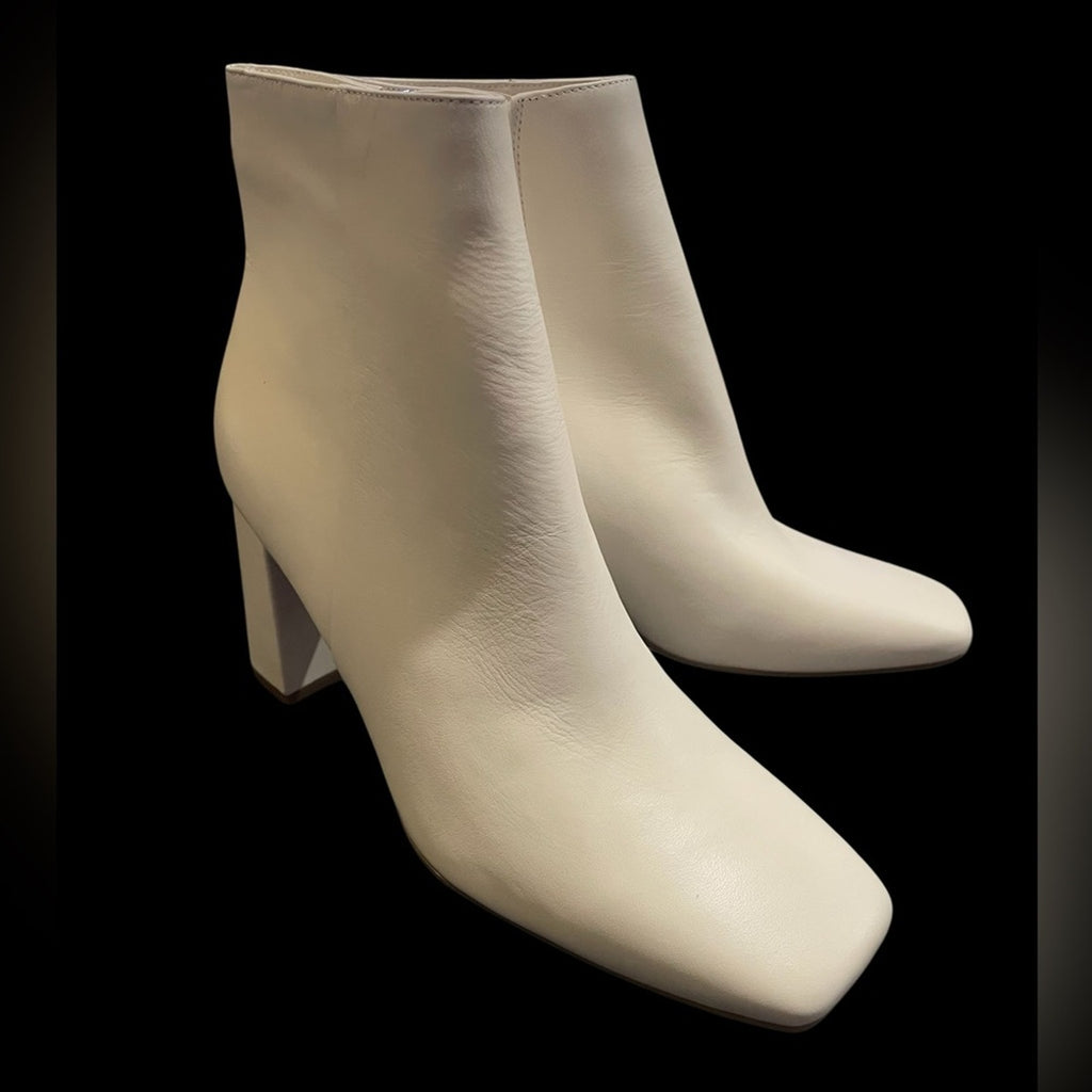 Marc Fisher MFNEBULA Ivory Ankle Boots with 3.5 in heel NWOT