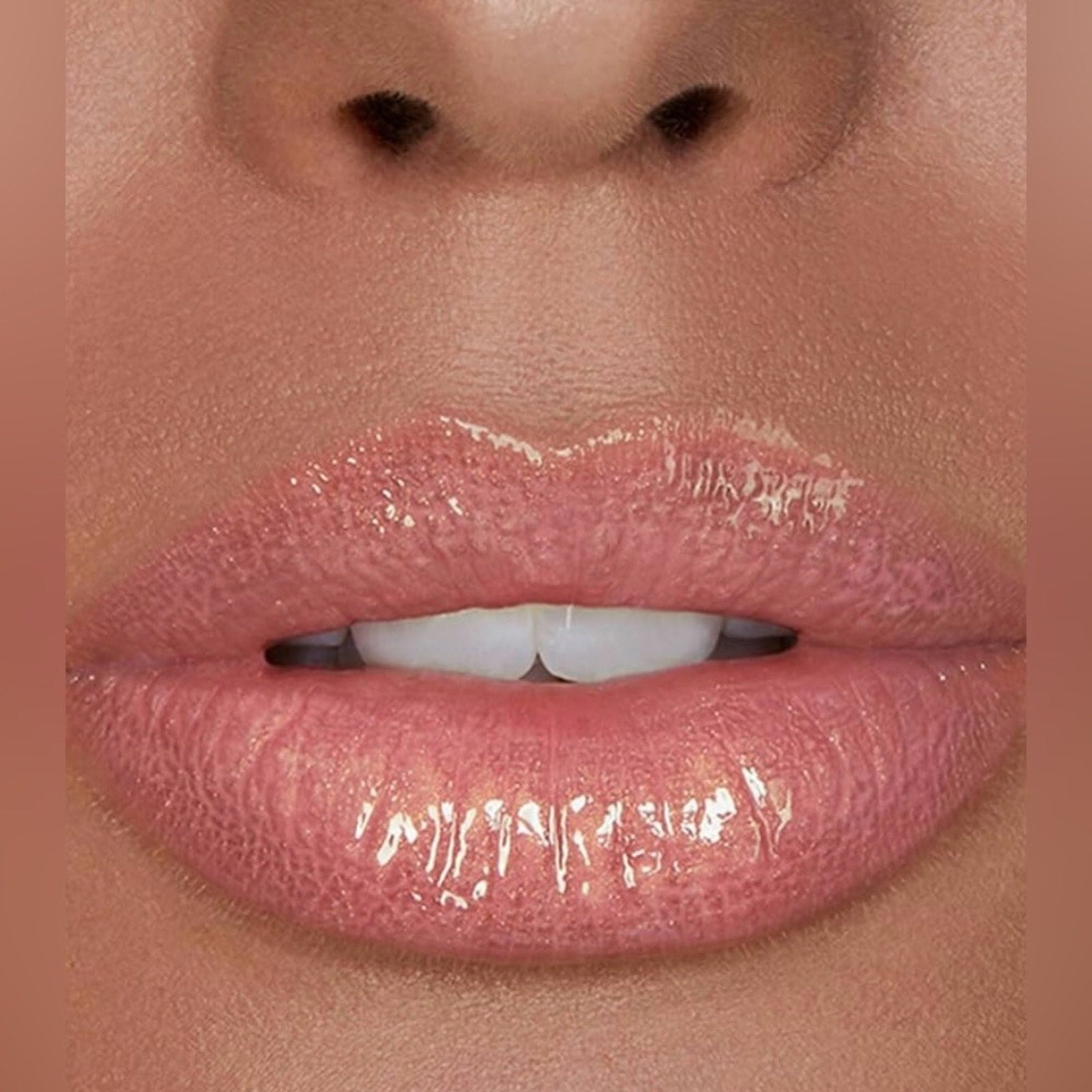 Hourglass Velvet Lip Gloss Fortune