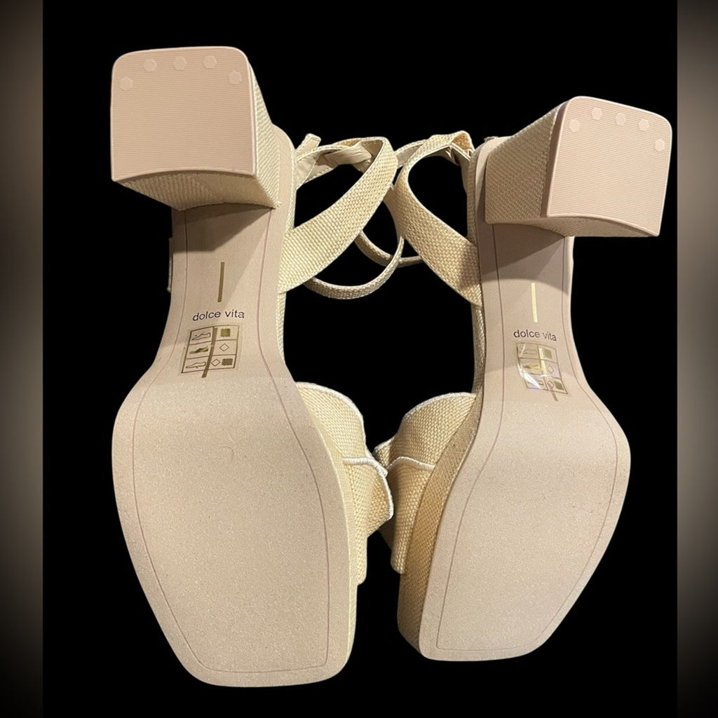 Dolce Vita Elegant Beige Block Heel Sandals NWT size 8