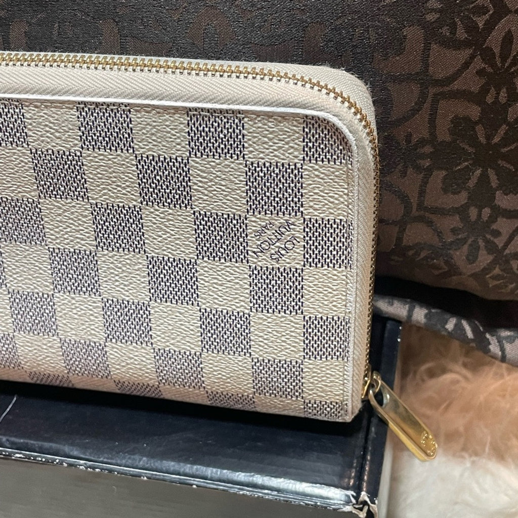 Louis Vuitton Azure large Organizer Wallet Full zip. Comes with a COA