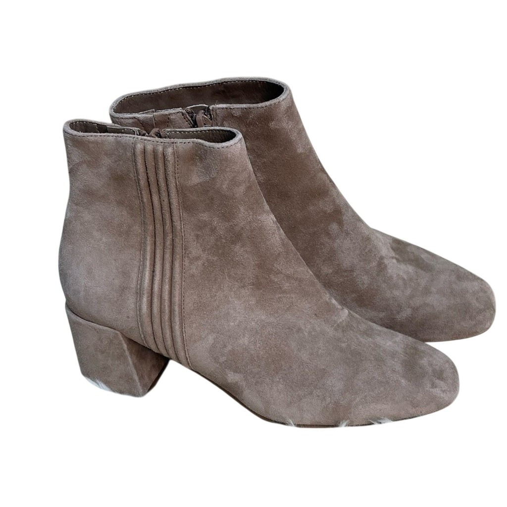 Vanelia Sommet Ankle Boot With 2.5 in Heel NWOT or Box MSRP $250 shoe size 8