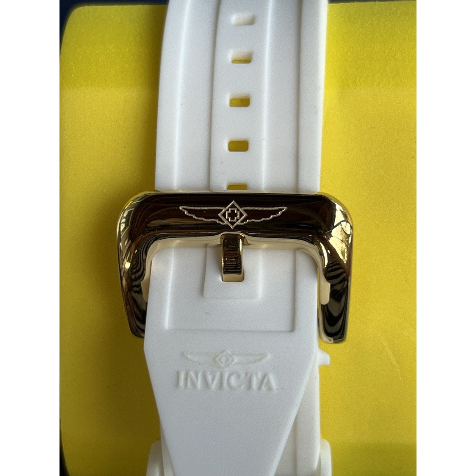 Invicta Pro Diver 20289 wristwatch 48MM Black Dial With White Silicone Band