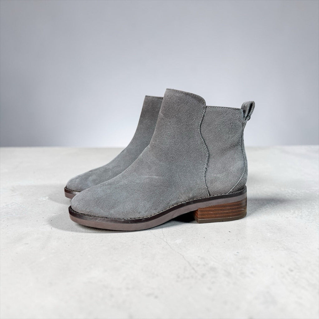 Cole Haan Gray Suede Ankle Bootie Womens Shoes Size 5B