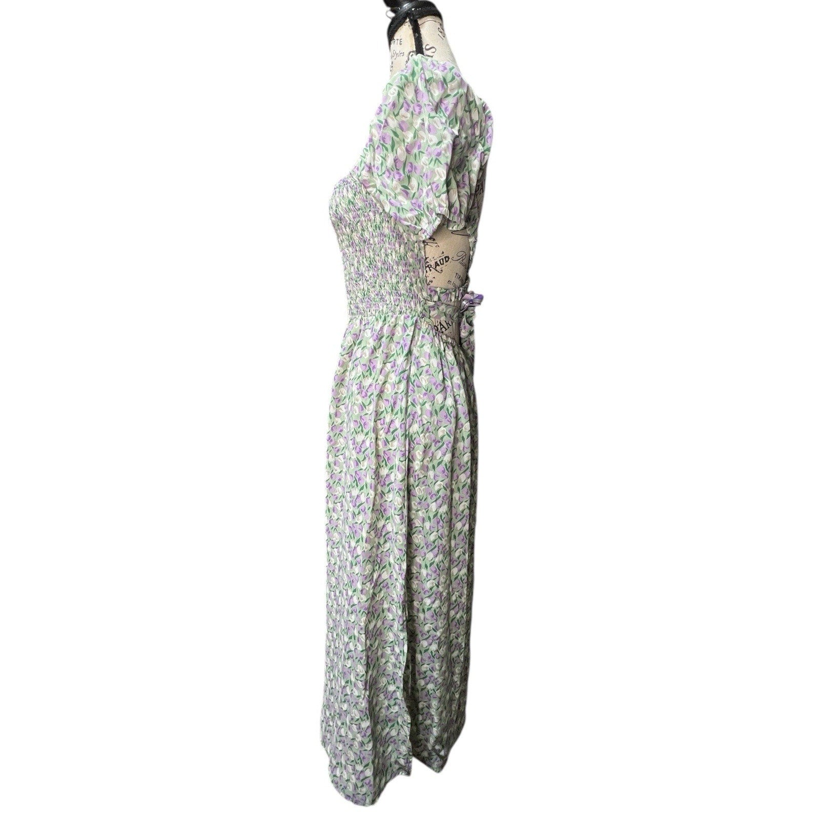 Lush floral print puff sleeve smocked square neck midi dress Size M