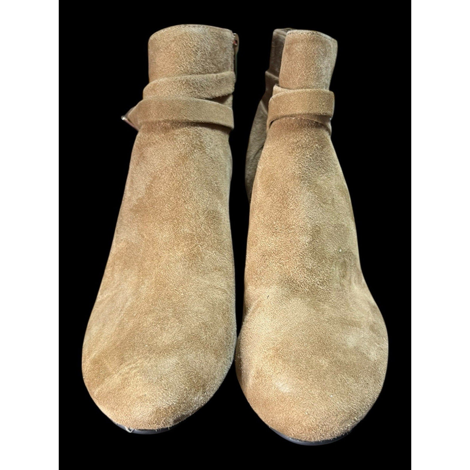 Bella Vita Arlette block heel ankle bootie Tan Suede Women’s Shoe Size 8.5 m
