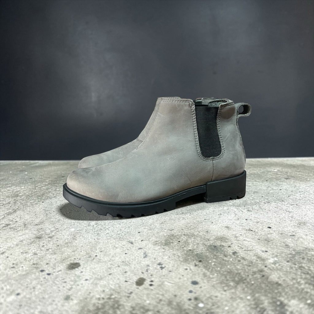 Sorel Women's Emelie II Chelsea Waterproof Boot in the Quarry/Black Womens 6 NWT