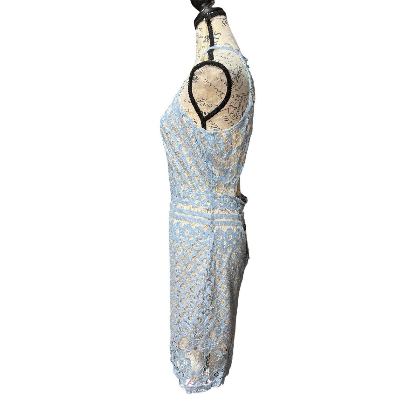 Lulus Steal a Kiss Light Blue Lace Cutout Body-Con Dress Size M NWT