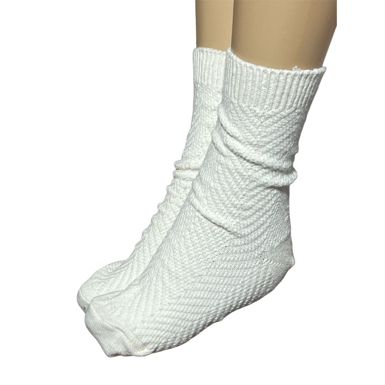 Universal Thread Ivory Crew Boot Sock Women’s Size 4-10 Pack Of 3 New