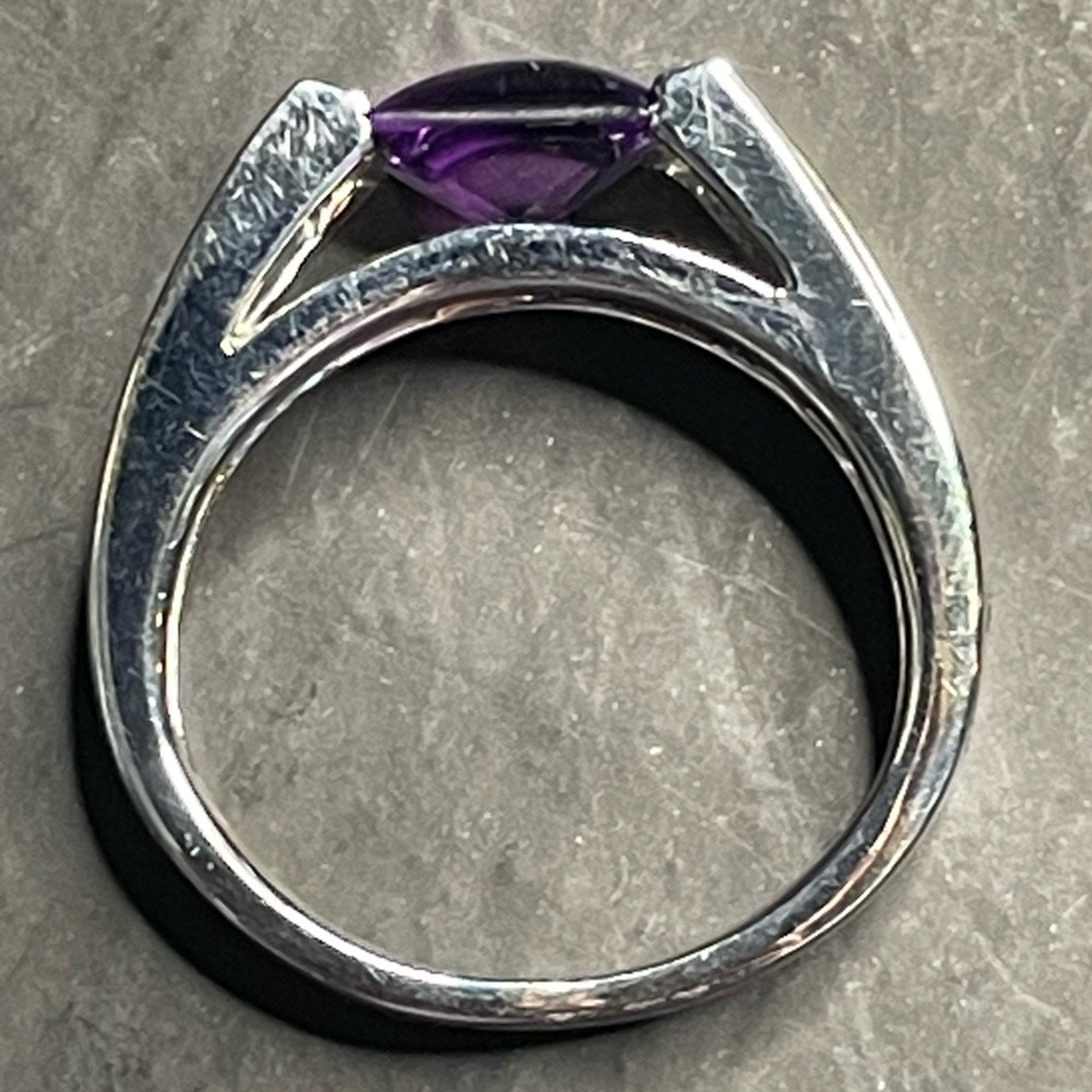 18K solid white Gold and amethyst ring with Moissanite accents