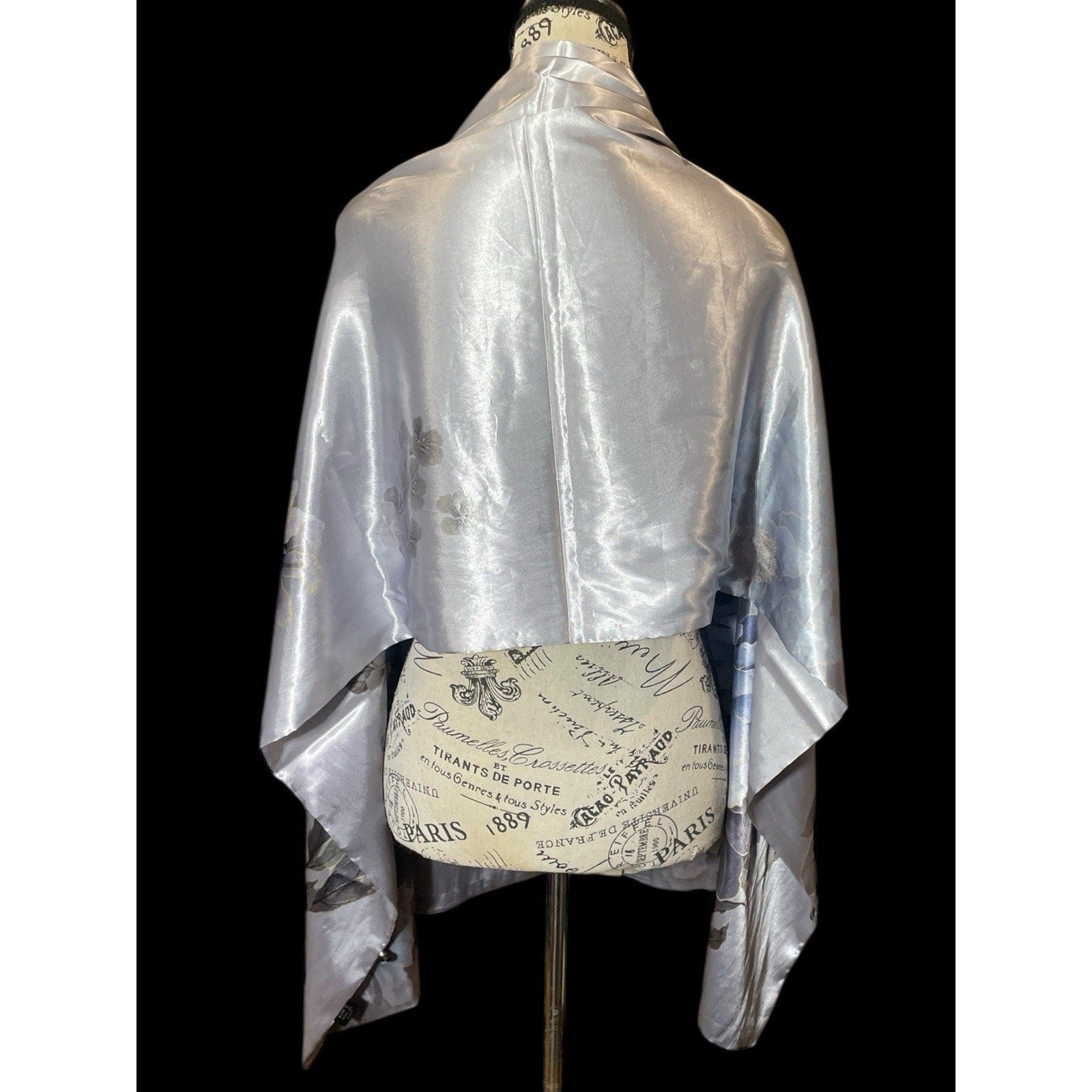 Vintage Japanese 100% Silk Haori Shawl - Buttery Soft, Button Front