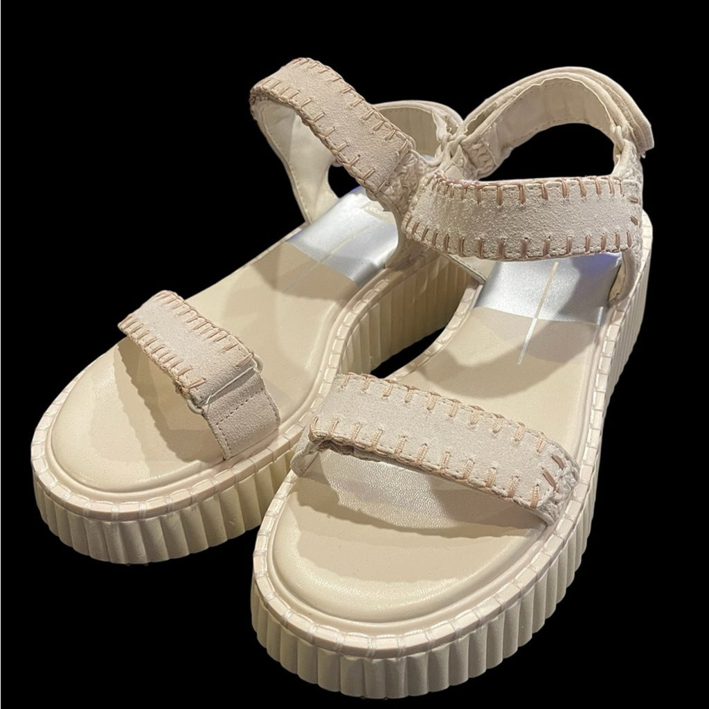 Dolce Vita Women's Cream Sandals NWOT Size 8