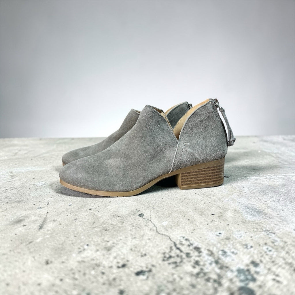Kenneth Cole Reaction Gray Suede Ankle Bootie Women’s Shoe Size 6.5 M