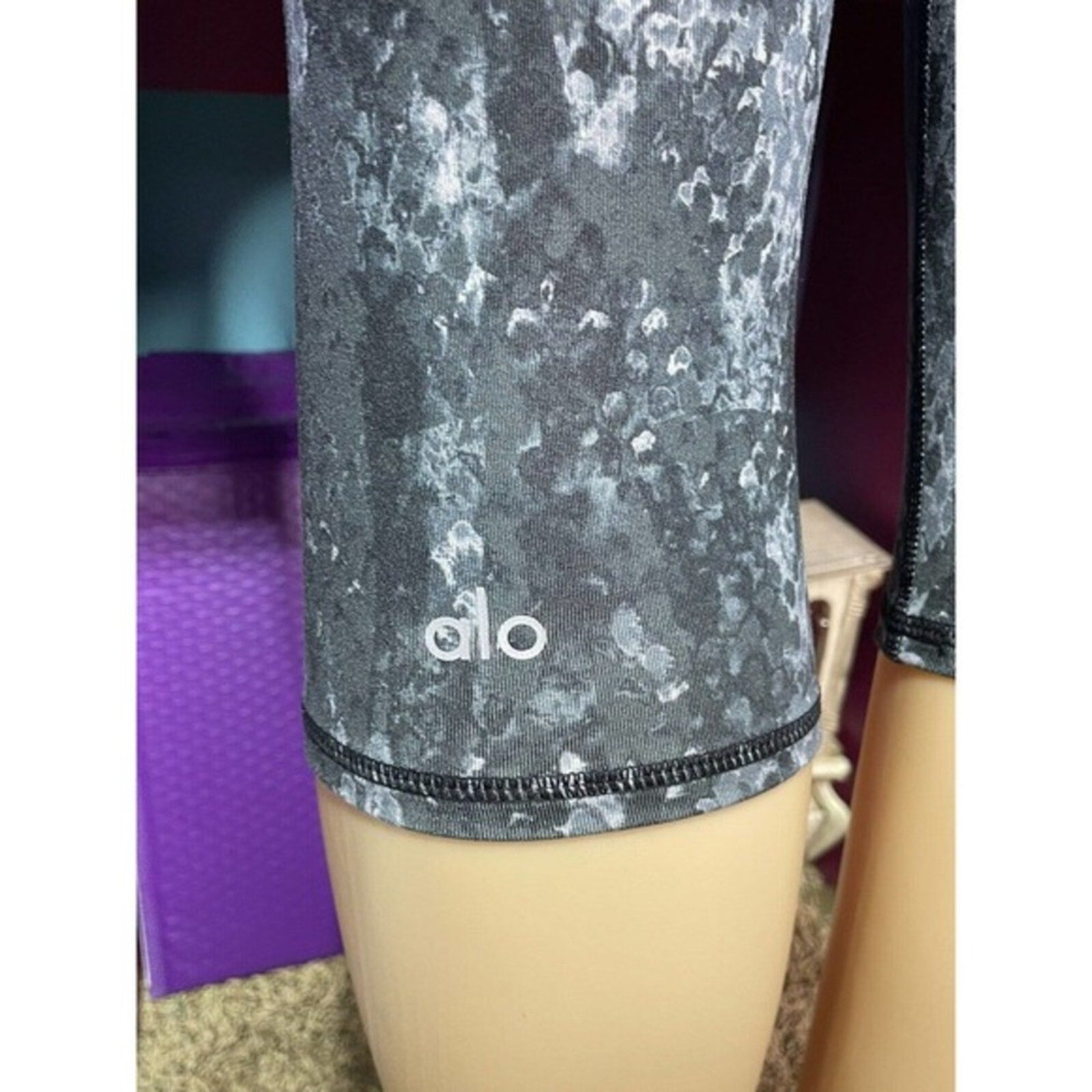 ALO Capri‎ Legging's Womens's Size XS