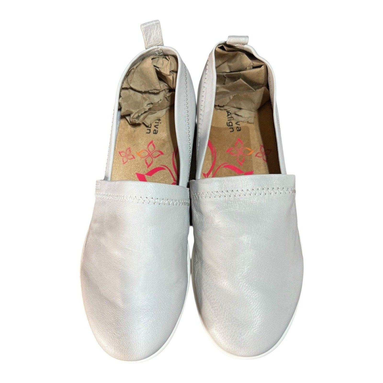 Comfortiva Carni Italian leather slip-on sneakers Women’s Size 7M