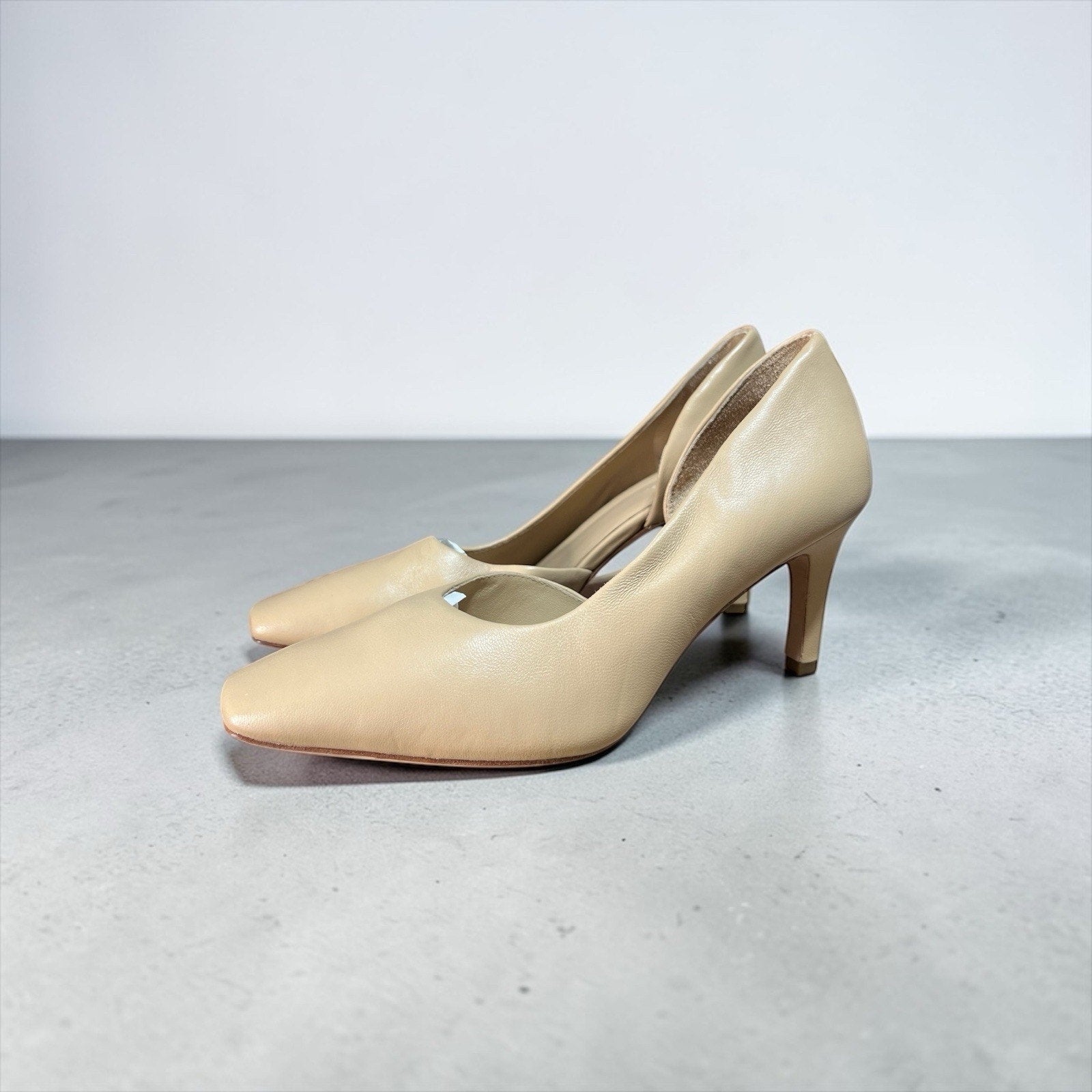 Vince Tiana D'Orsay leather pumps Nude With 3 In Heel Women’s Shoe Size 6.5M