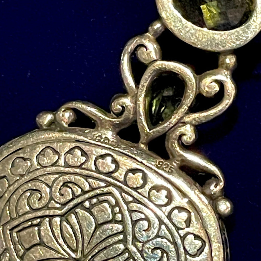 925 Silver and Green Pendant Necklace