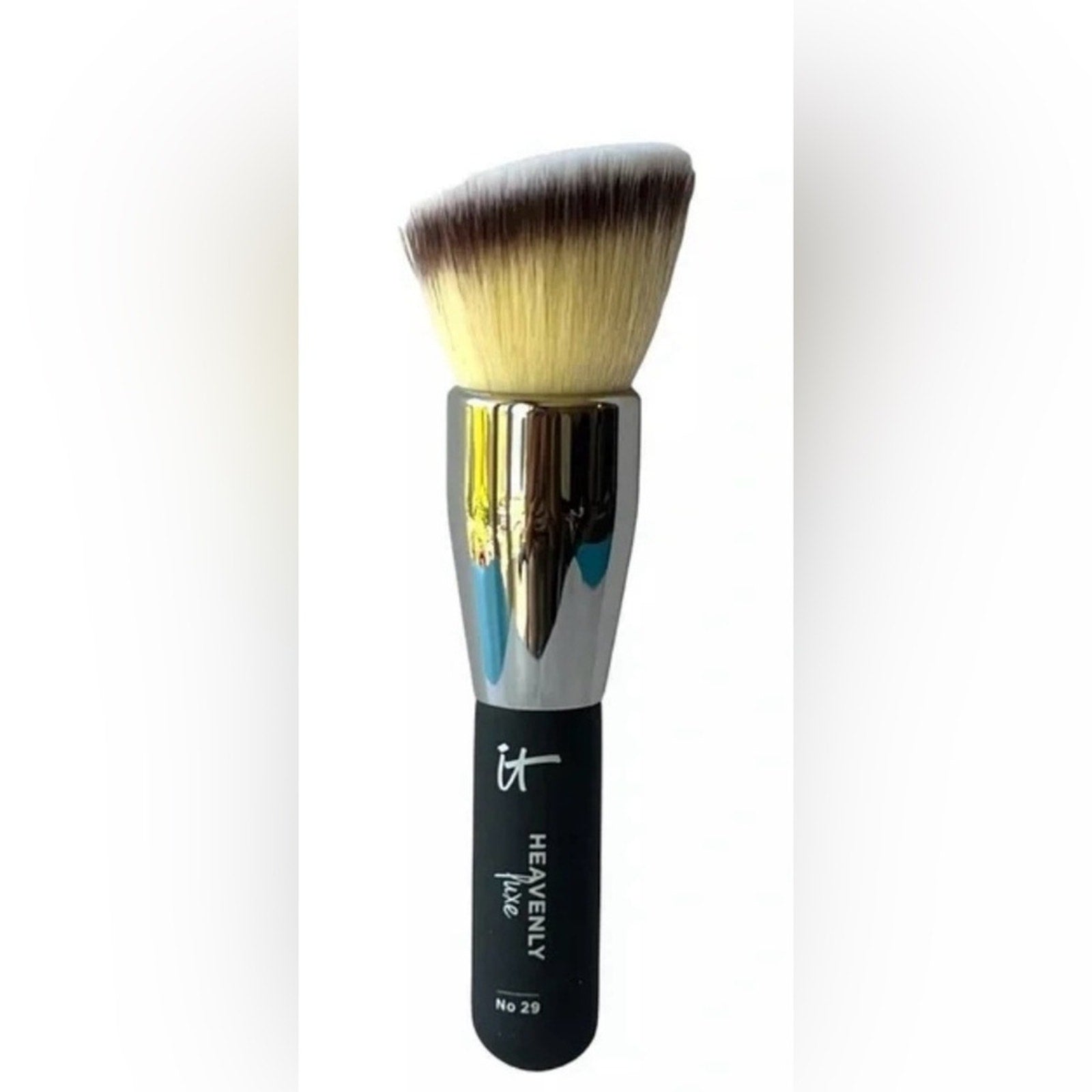 IT Cosmetics Heavenly Luxe Solid Serum Foundation Brush No. 29
