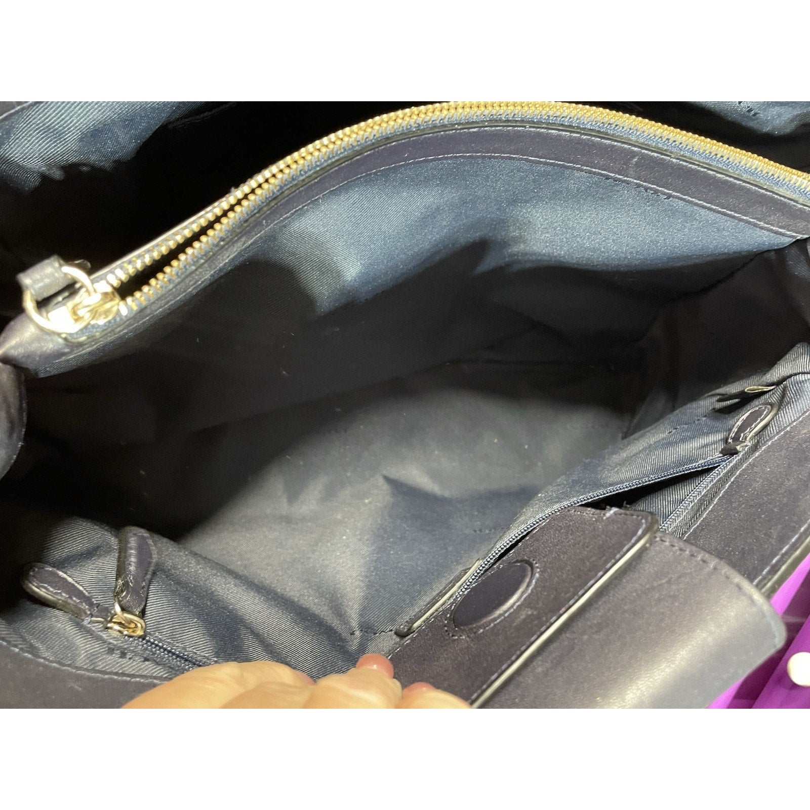 Coach Swagger Shoulder bag in navy Blue pebbled leather.