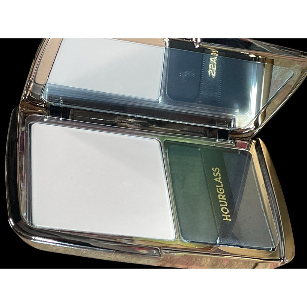 Hourglass Vanish Pressed Powder Translucent Light NIB