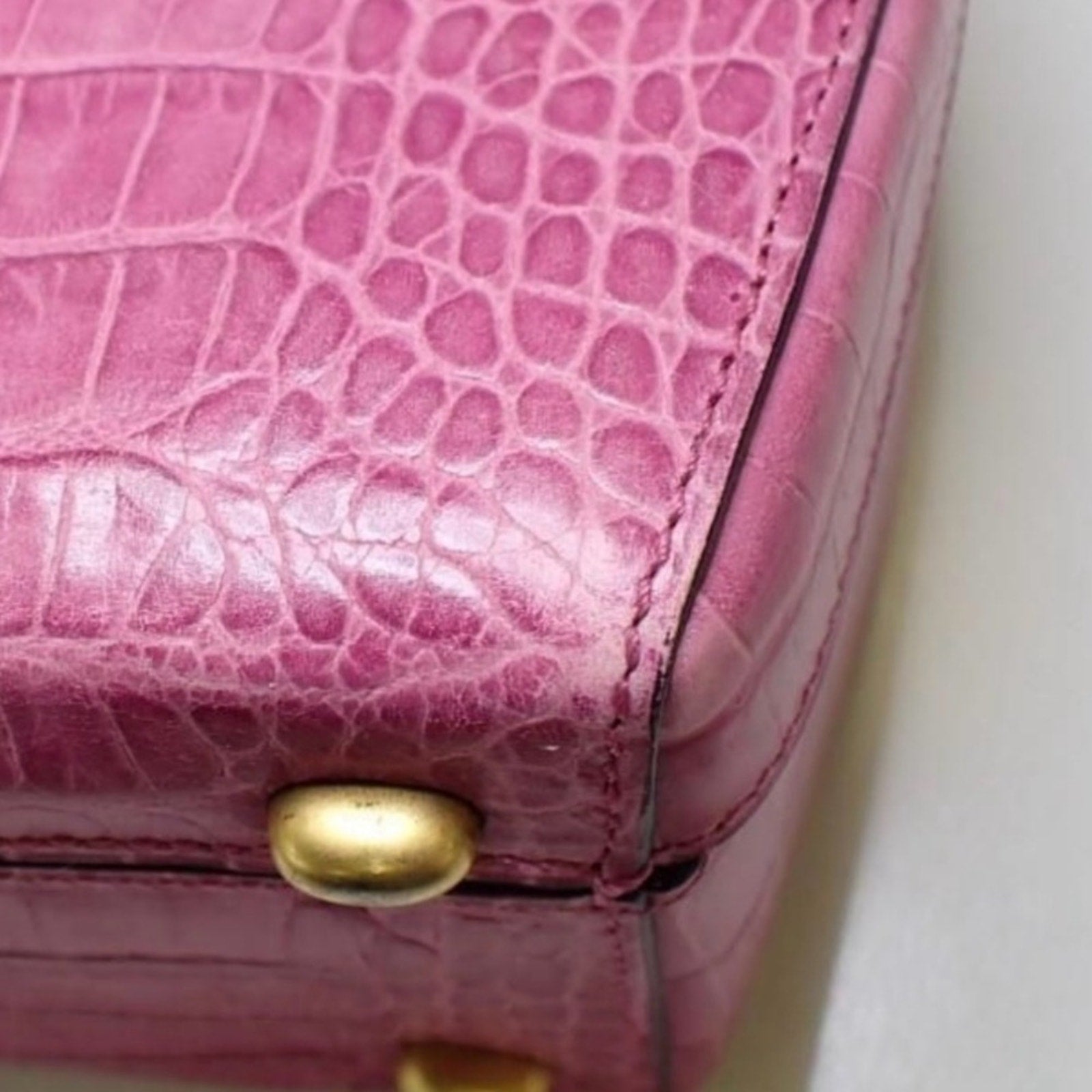 Celine Pink Crocodile-Embossed Women's Hand bag
