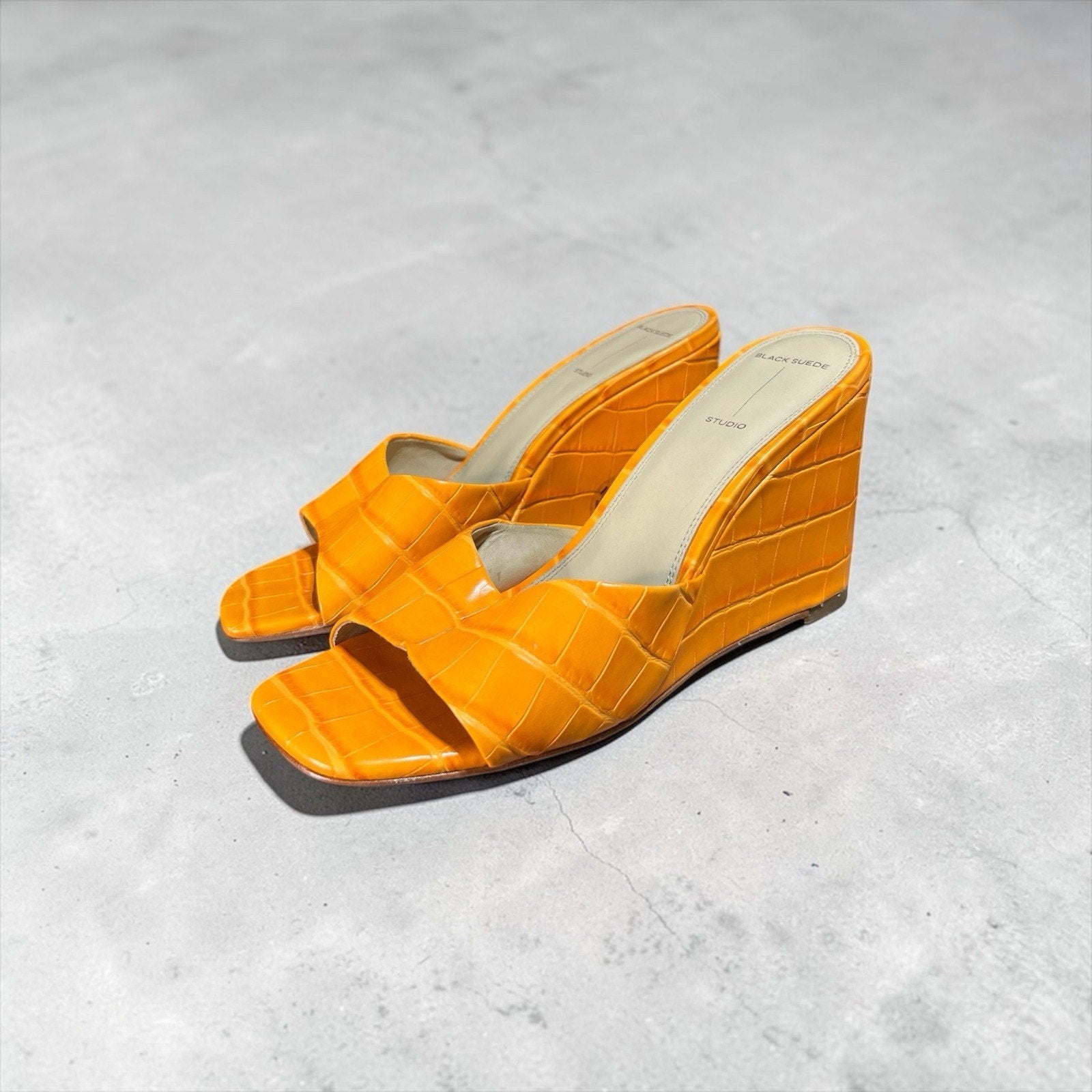 Black Suede Studio Paloma Sandals Vibrant Orange Croc Embossed EU 40 US 9.5