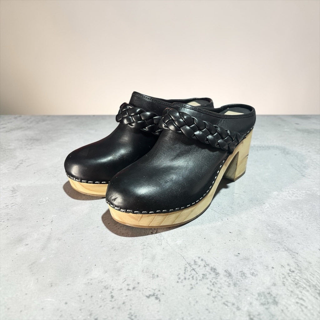 Dolce Vita Hila slip-on clogs Black Leather Women’s Shoe Size 9.5