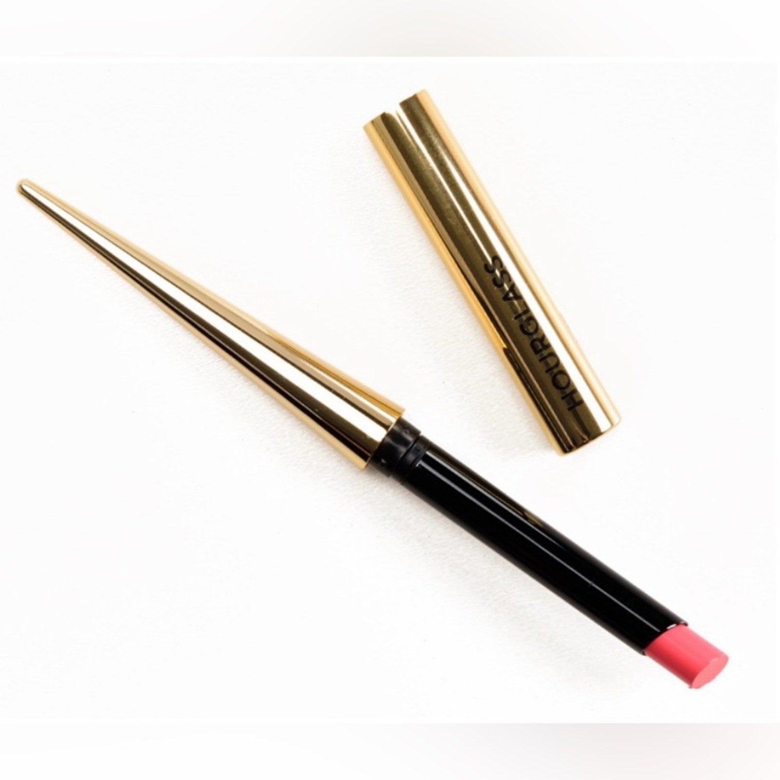 Hourglass Confessions I Dream Pink Lipstick