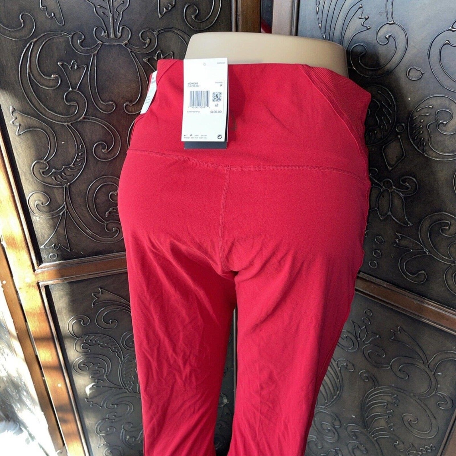 Nike Yoga Lux Red Leggings NWT MSRP $100 Women's Pant‎ Sixe 1X