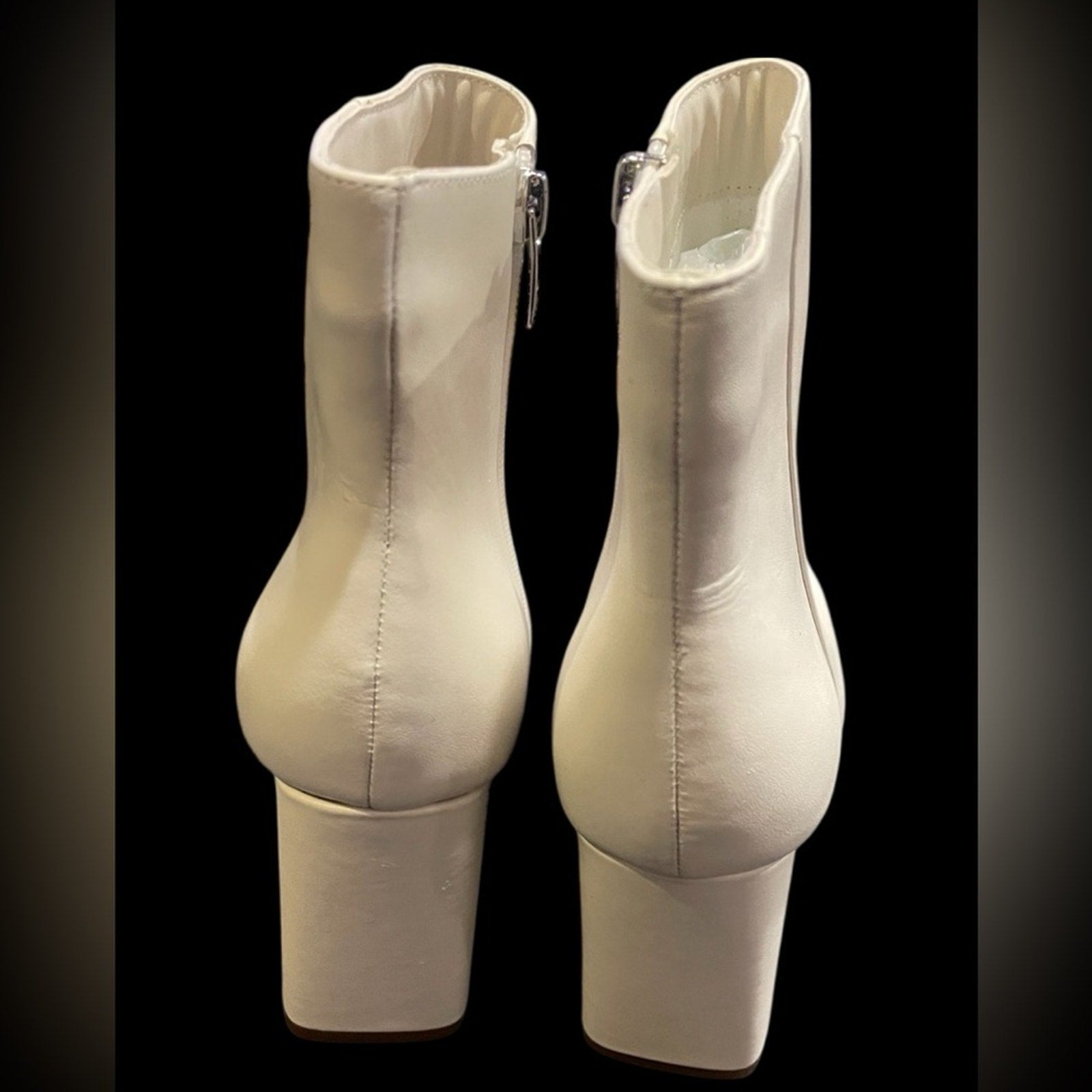 Marc Fisher MFNEBULA Ivory Ankle Boots with 3.5 in heel NWOT