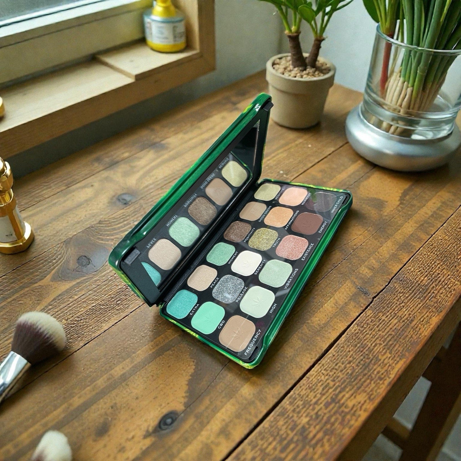Revolution Forever Flawless Good Vibes Chill Vibes Eyeshadow Pallet NIB