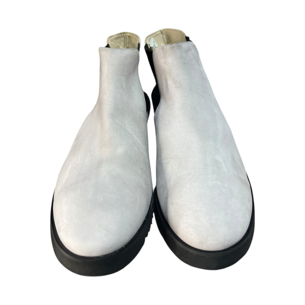 Amalfi by Rangoni Enrico Chelsea Boots in a gray suede finish 11.5 M