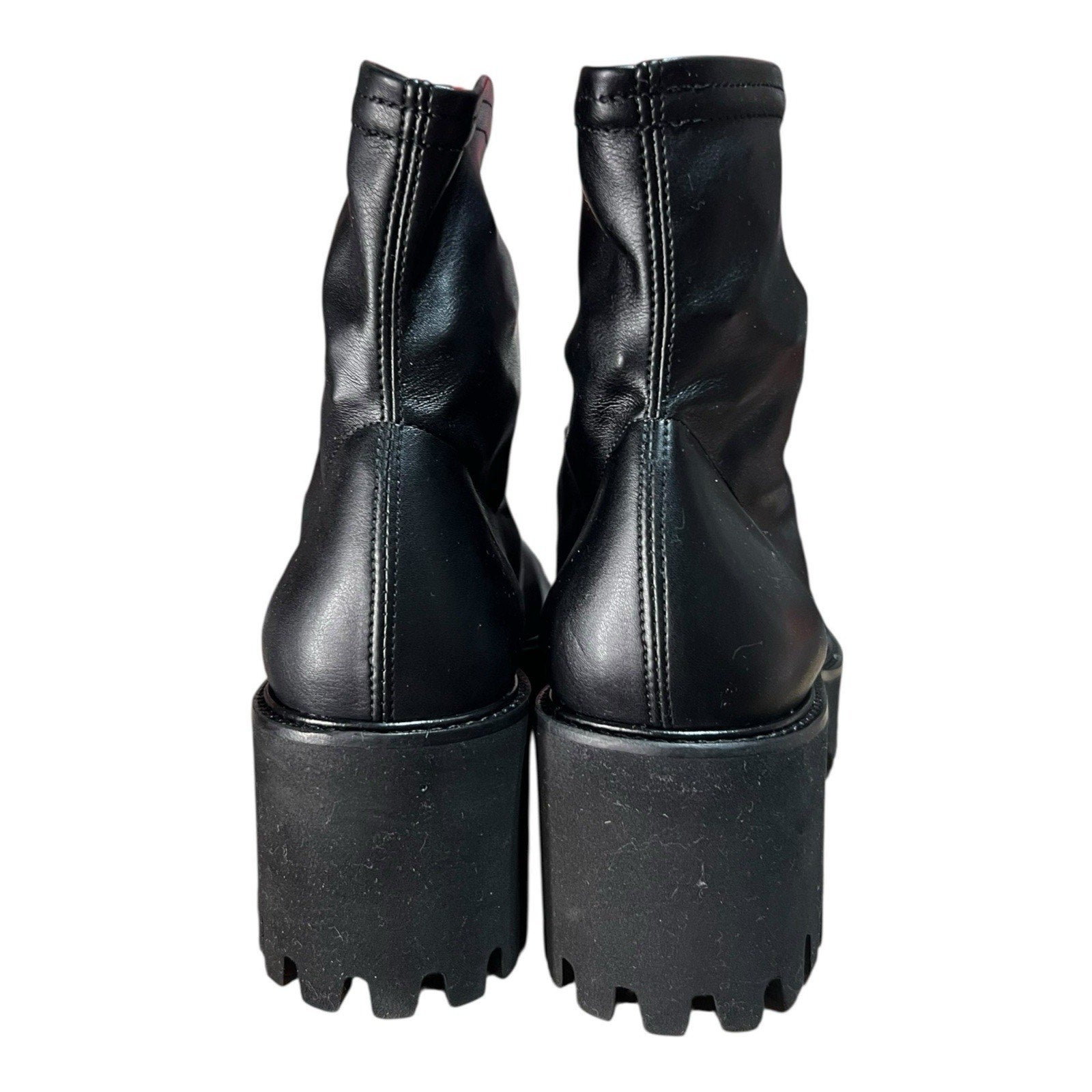 Frame Le Croyden style, featuring a leather upper and a chunky lug sole EU 38.5