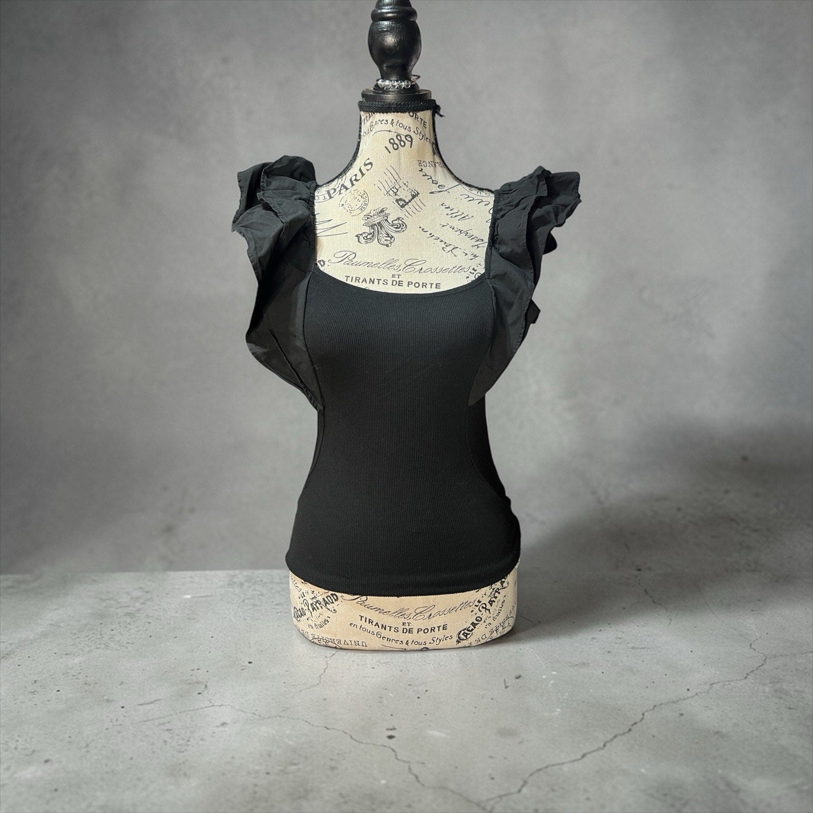 Joe’s Women’s Black Blouse With Ruffle Cap Sleeve Size XS