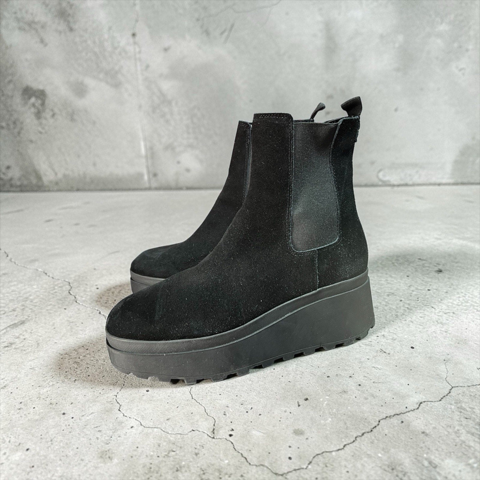 Calvin Klein Jeans Black Suede Ankle Booties Women’s Size 9M
