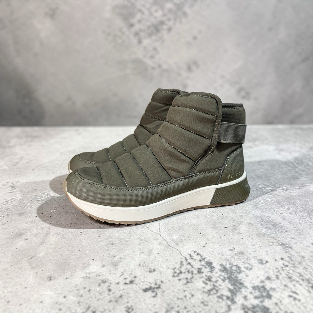 Dr. Scholl's Running Free booties Olive Green Women’s Shoe Size 6.5M