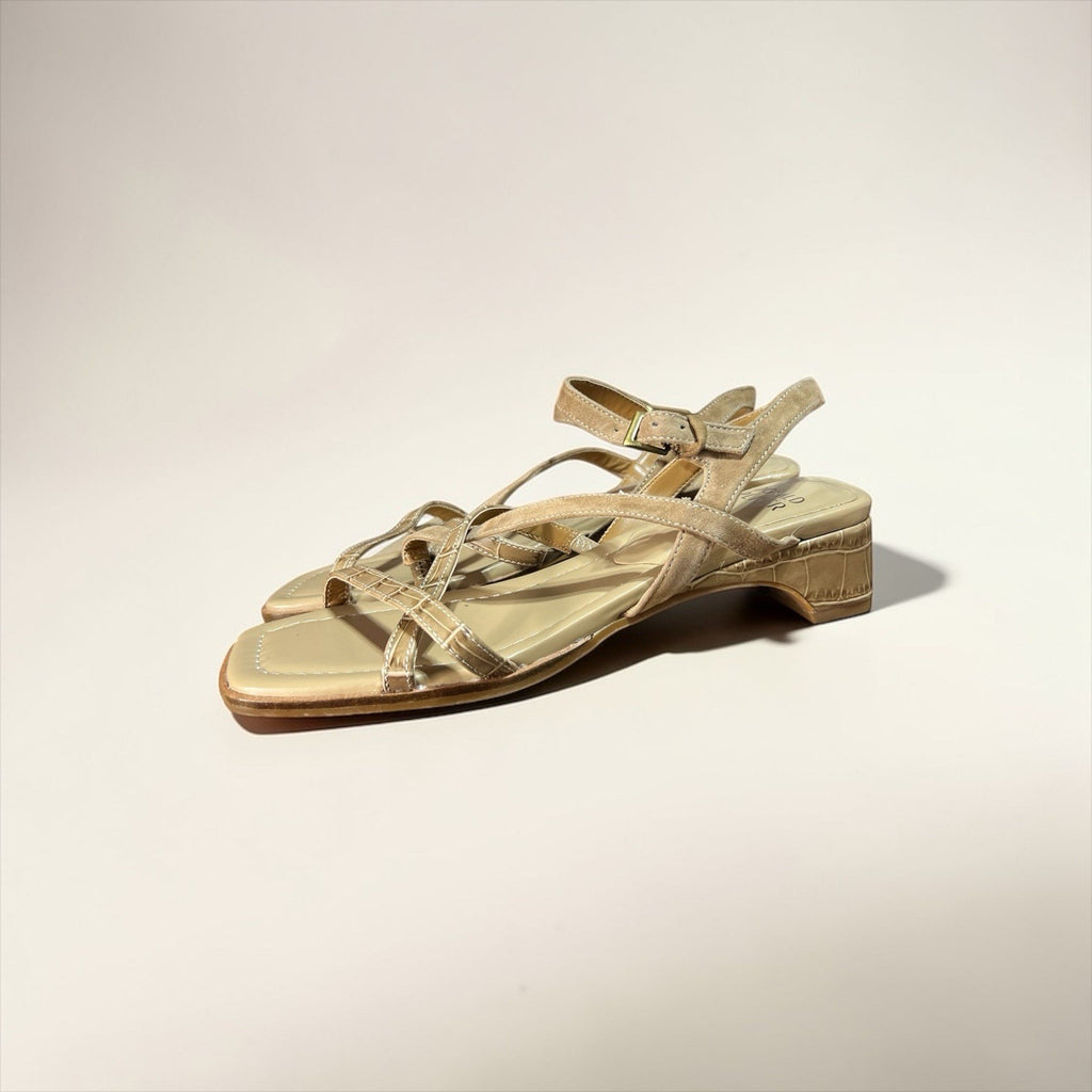 Donald Pliner Cecilia Strapy Sandals Women’s Shoe Size 7.5M