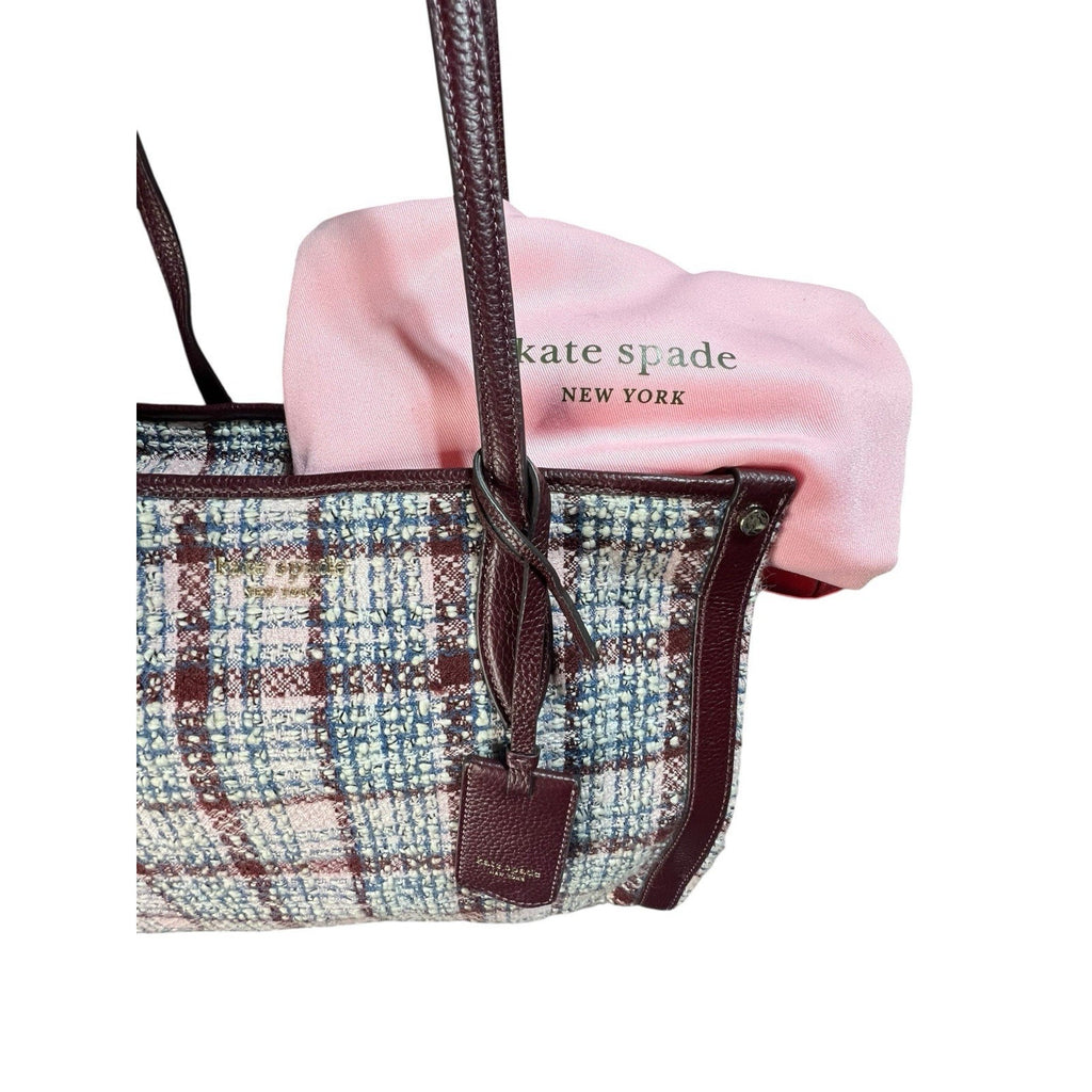 Kate Spade New York Market Medium Tote is crafted from cozy tweed And Leather