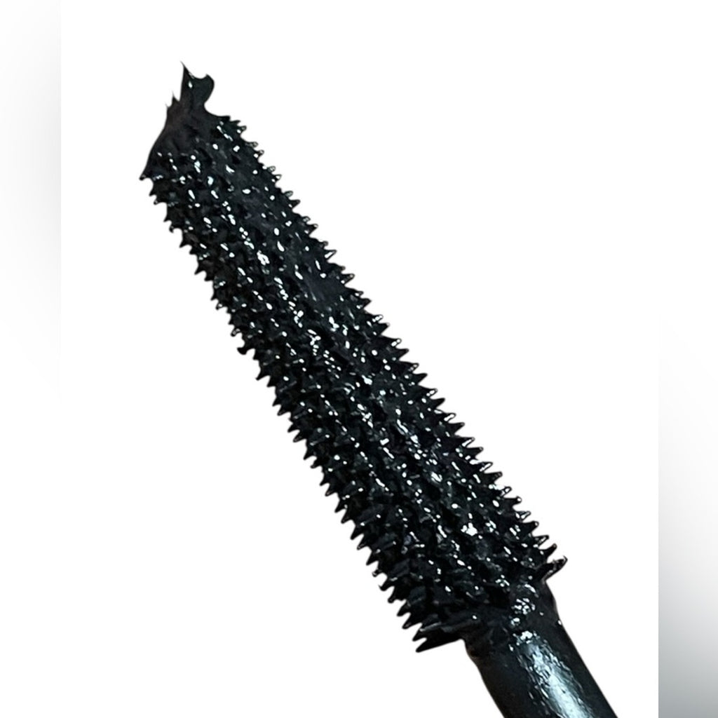 Thrive Causemetics Liquid Lash Extensions Mascara in Black