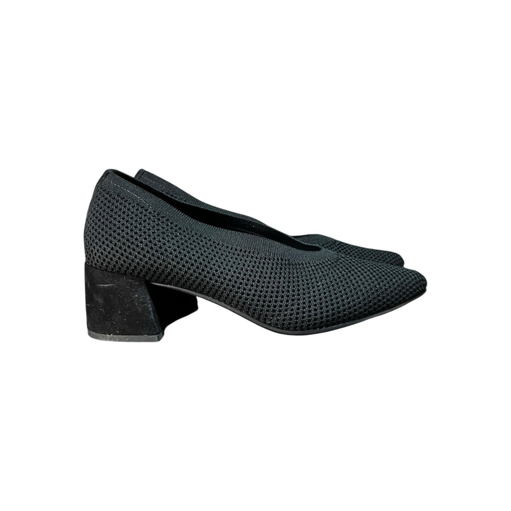 Eileen Fisher Gabby Pump Black Shoes Women’s Size 9 With A 2 In Heel