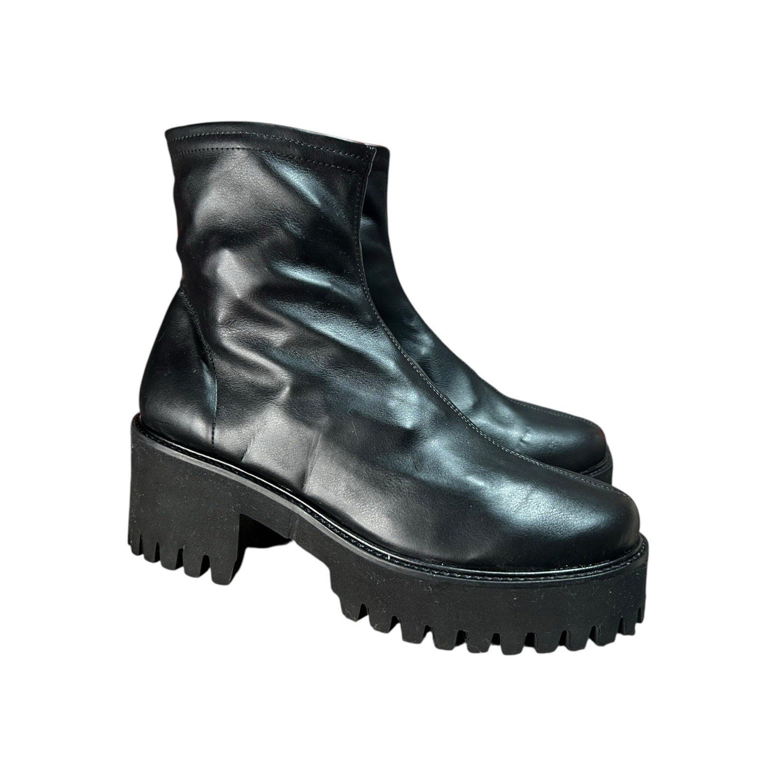 Frame Le Croyden style, featuring a leather upper and a chunky lug sole EU 38.5