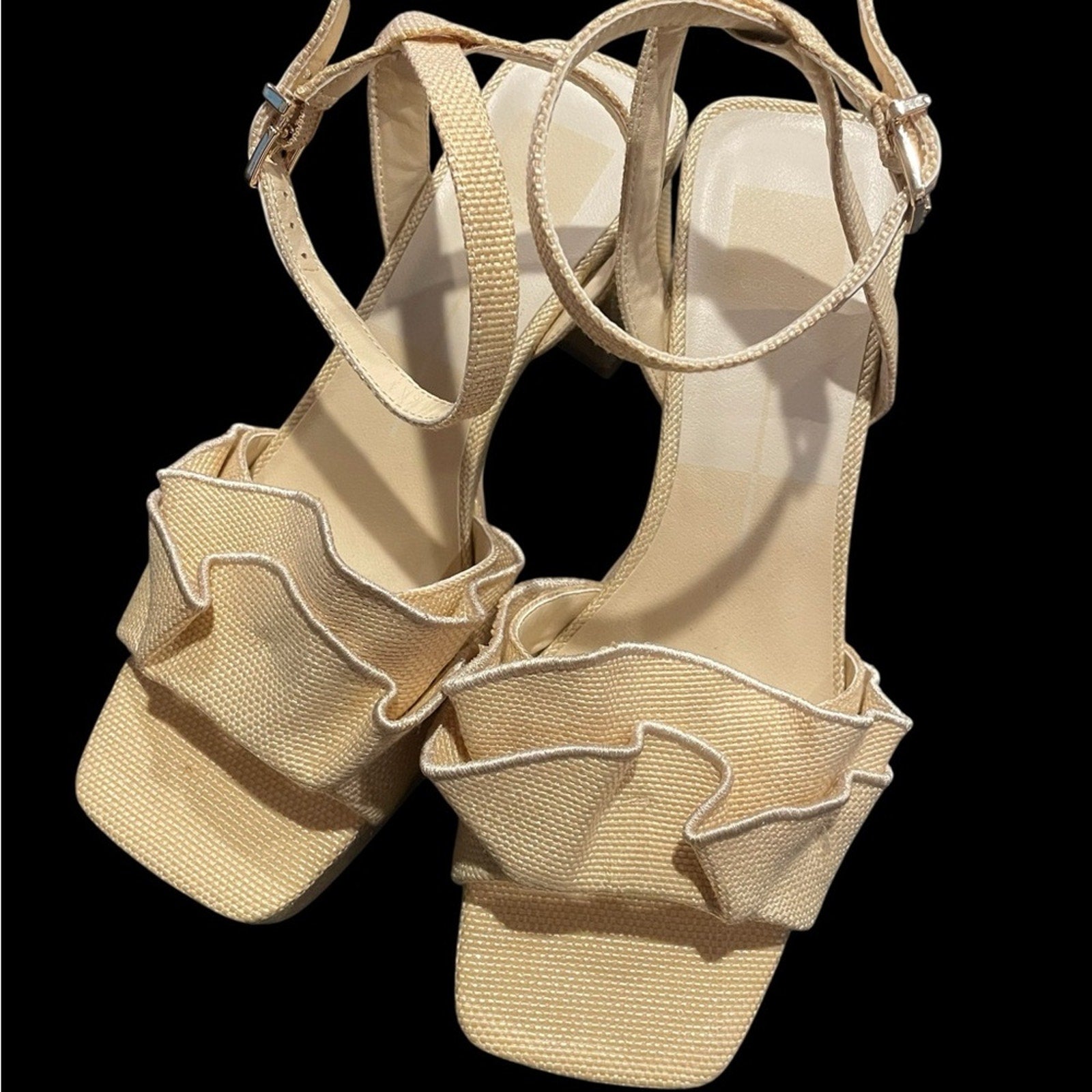 Dolce Vita Elegant Beige Block Heel Sandals NWT size 8