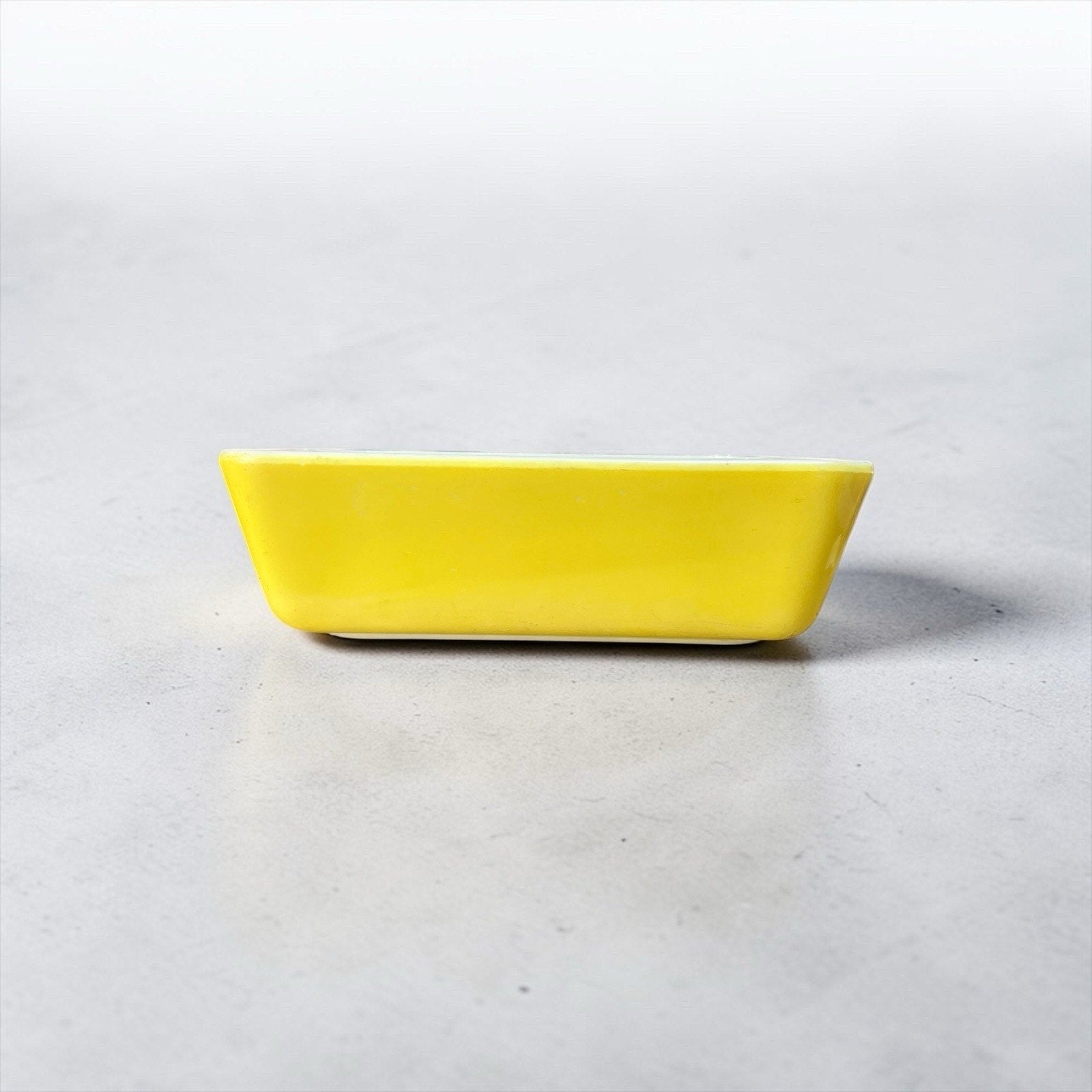 Vintage Pyrex 1960s Yellow Casserole Dish 8x6.5x2 In 503-B